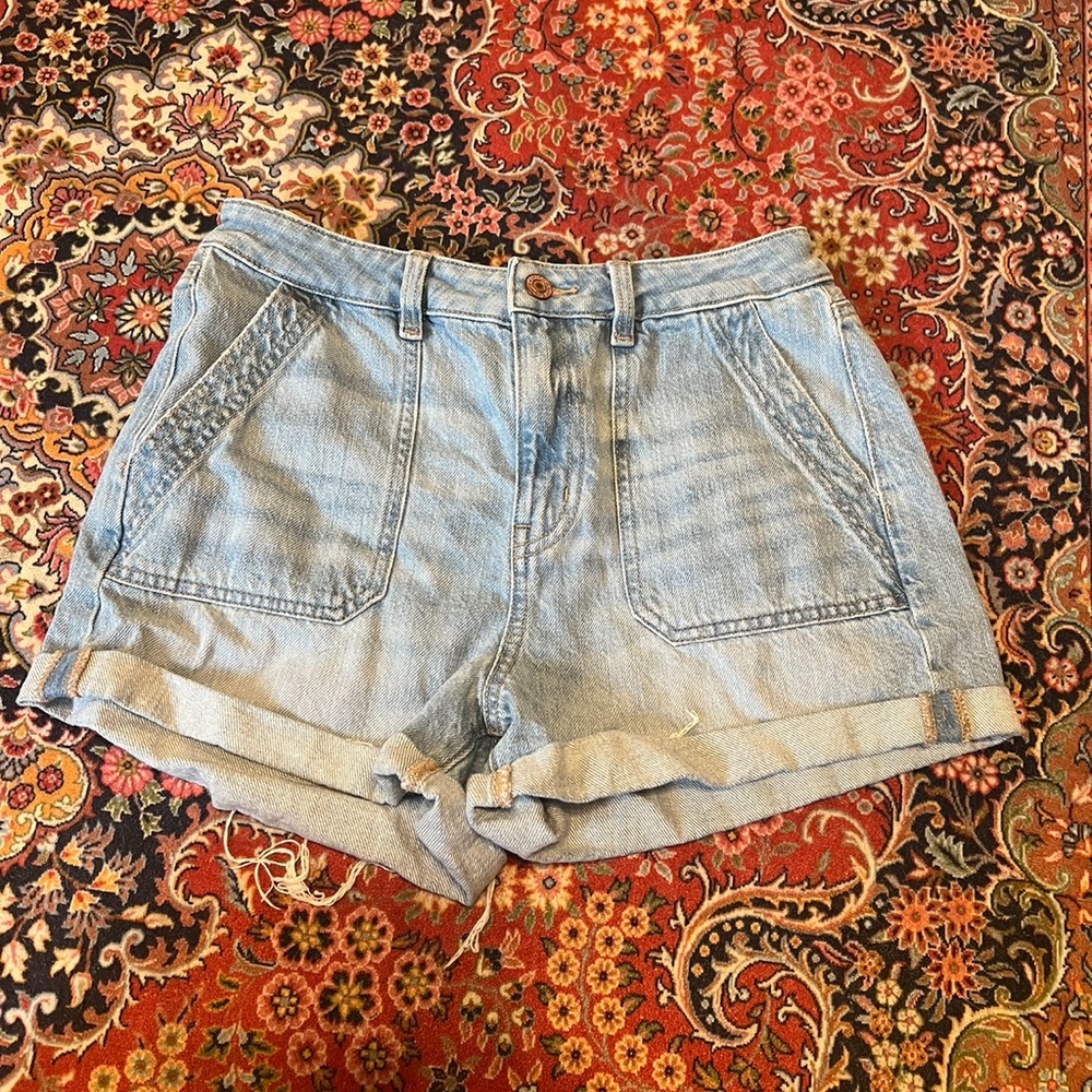 American Eagle Mom shorts